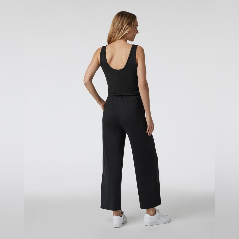 Vuori Women’s Falls Jumpsuit in Heathered Black, size XL - Picture 11 of 15
